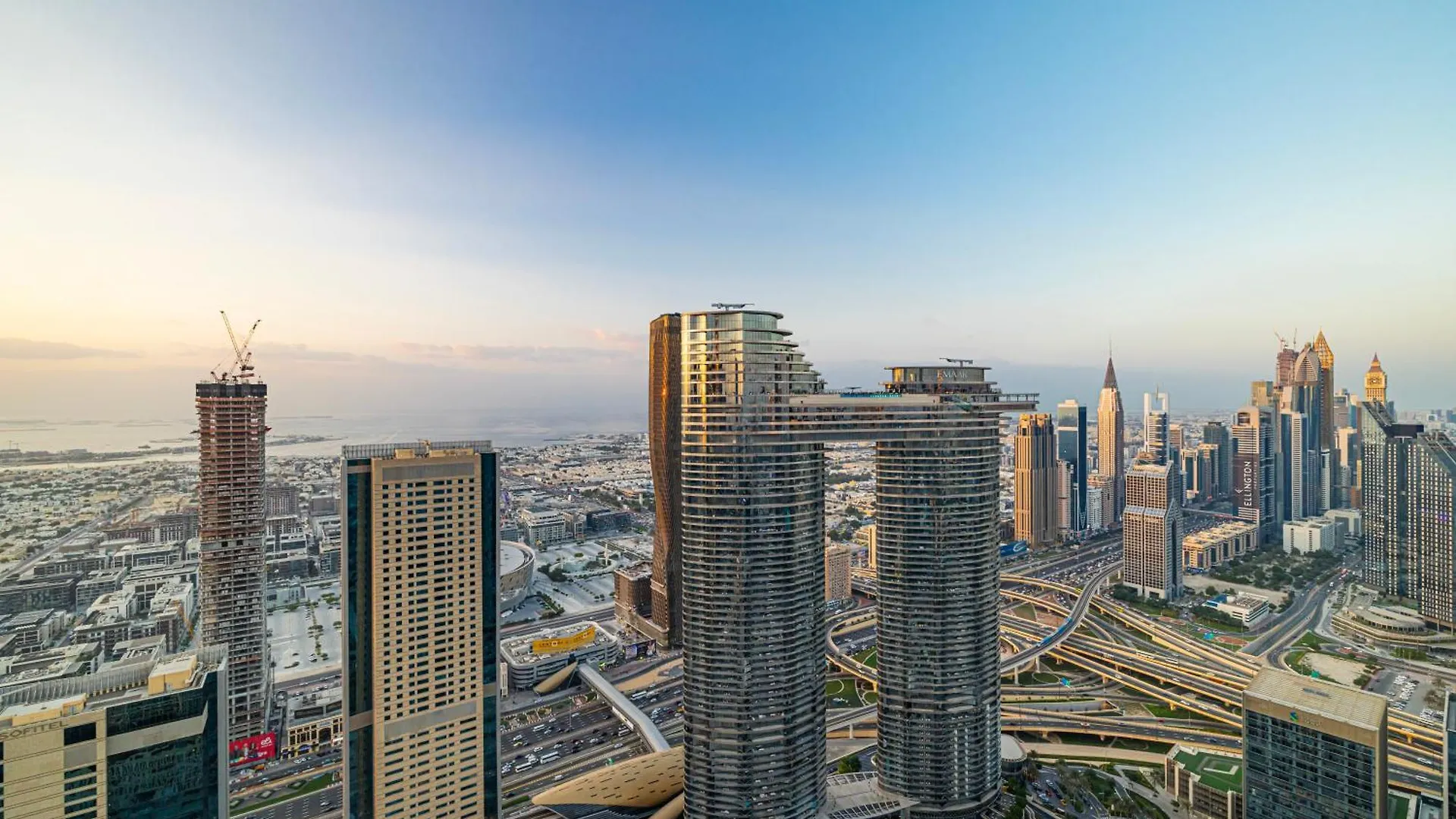 Luxury 2 Bedroom Apartment With Sky Line And Direct Dubai Mall Access At Burj Vista 0*,  United Arab Emirates