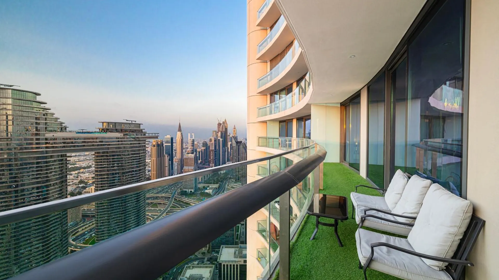 Luxury 2 Bedroom Apartment With Sky Line And Direct Dubai Mall Access At Burj Vista United Arab Emirates