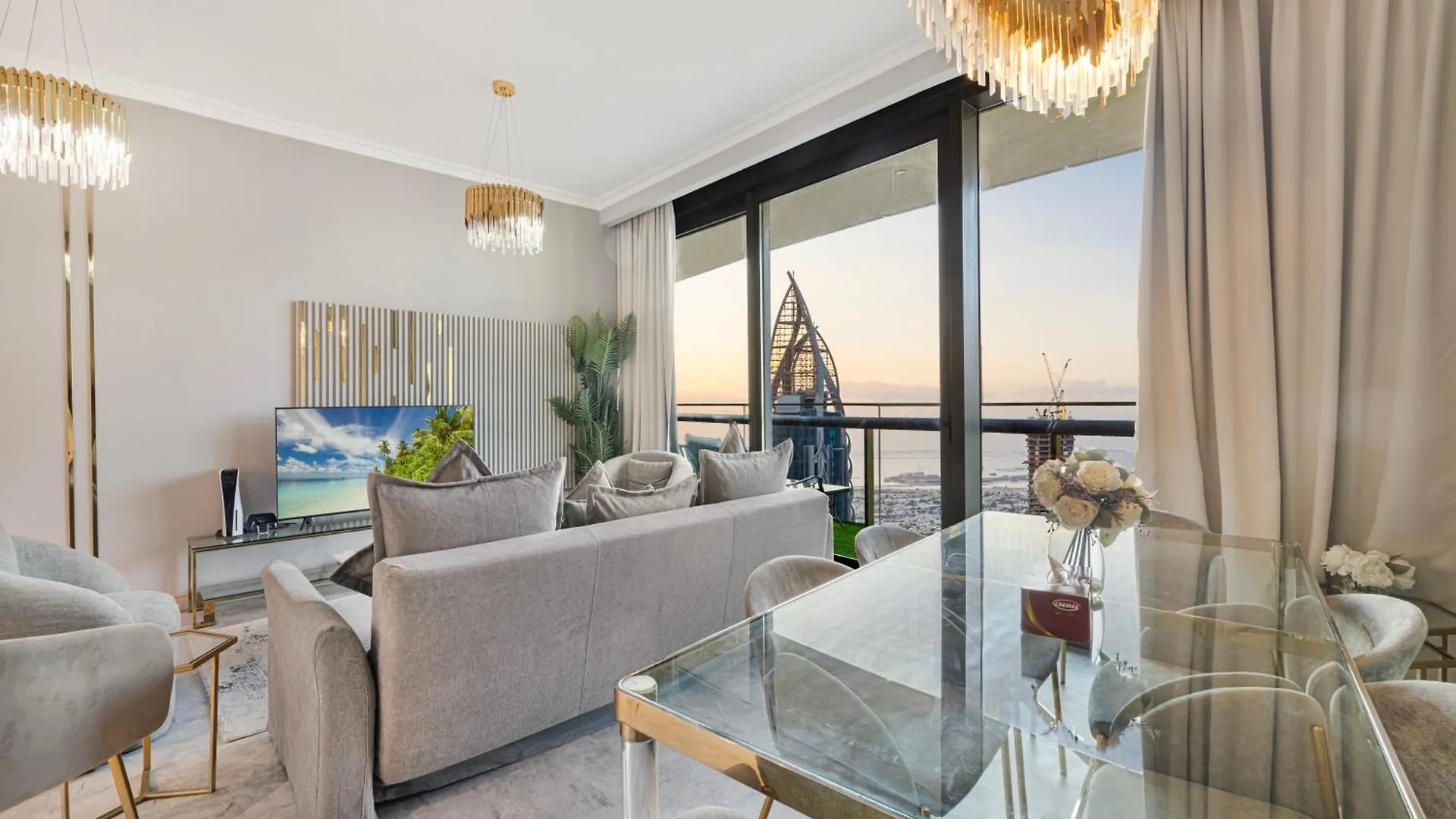Luxury 2 Bedroom Apartment With Sky Line And Direct Dubai Mall Access At Burj Vista